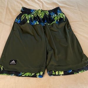 Men’s basketball shorts
